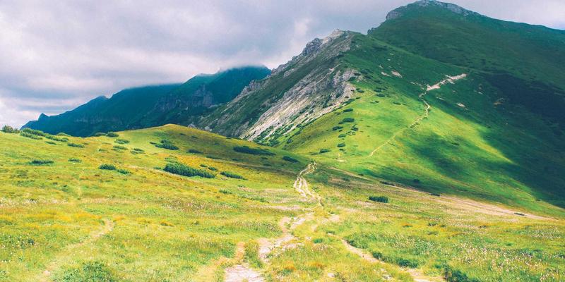 从企业工装到成长陪伴：儿童职业装与工作服定制的设计哲学