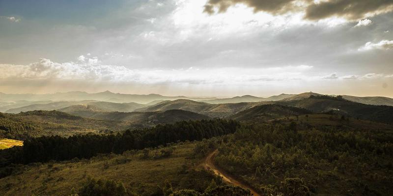 企业工装新境界：从羊绒到科技纤维的高级针织服装定制，重塑工装制服的专业形象与舒适体验
