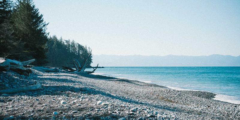 制服供应与企业工装定制：职业装如何成为企业战略资产