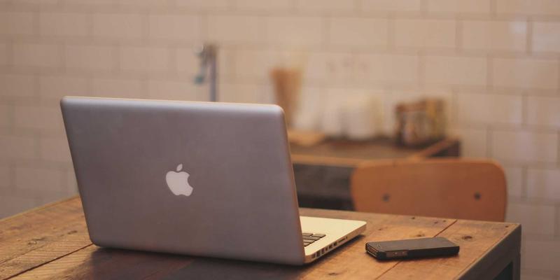 工装制服定制新趋势：专业服装定制如何提升企业形象与团队效能