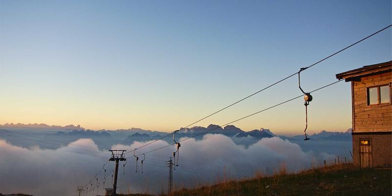 服装定制98：解锁工装制服新价值，工作服定制如何赋能现代企业