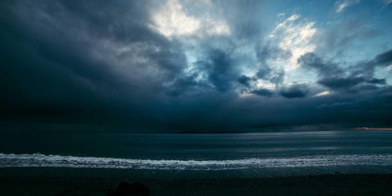 职业装定制指南：工作服定制与工装制服如何选择？